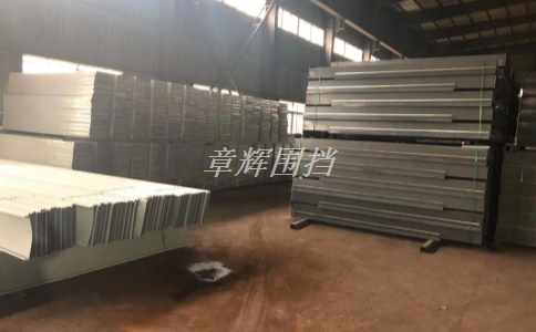 簡(jiǎn)易圍擋在公共活動(dòng)現(xiàn)場(chǎng)中的顏色和樣式應(yīng)該如何配置？（公共活動(dòng)現(xiàn)場(chǎng)中簡(jiǎn)易圍擋的色彩搭配技巧）