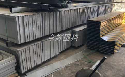 簡易圍擋在農(nóng)業(yè)和畜牧業(yè)生產(chǎn)中的應(yīng)用場景有哪些？（簡易圍擋在農(nóng)畜場中的應(yīng)用探討）